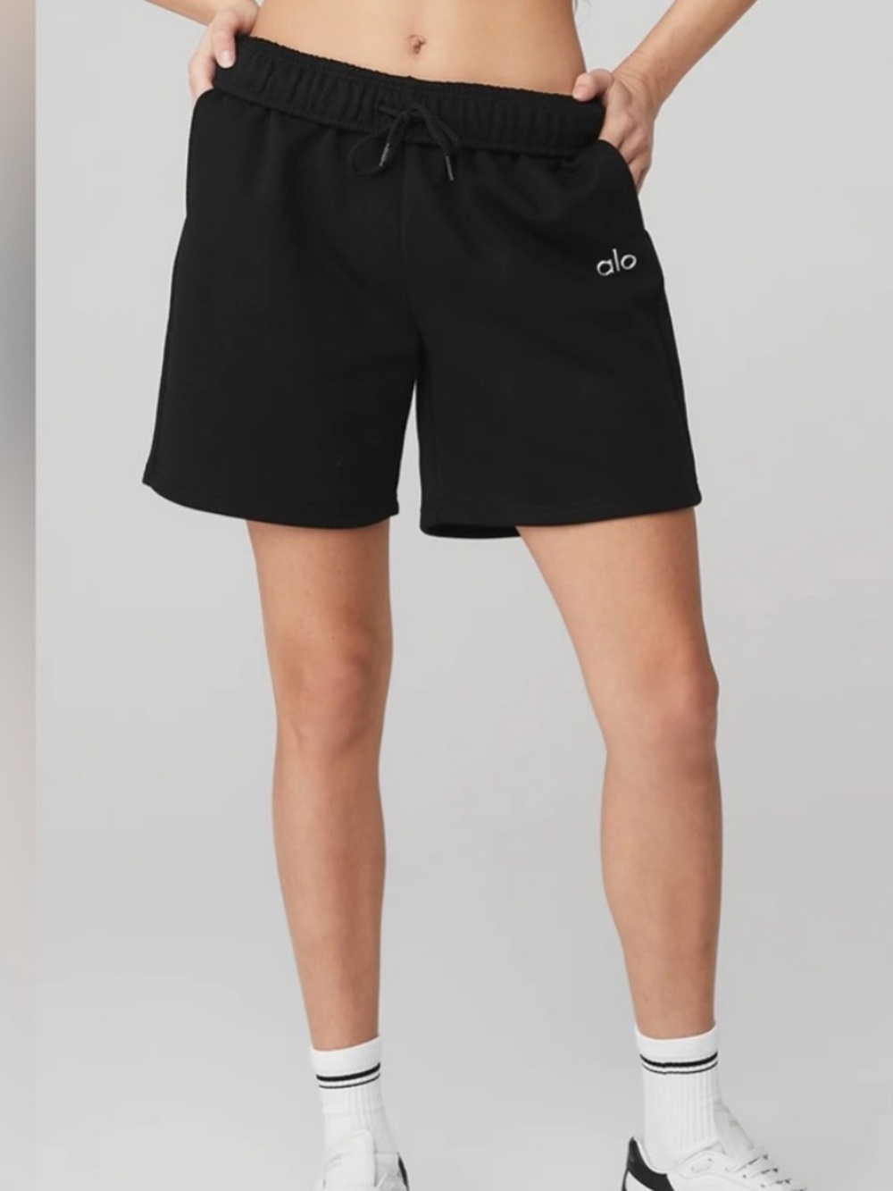 Alo Yoga Black Accolade Shorts Medium